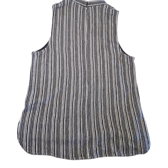 Madewell- Sleeveless, Mock Neck - Picture 6 of 9